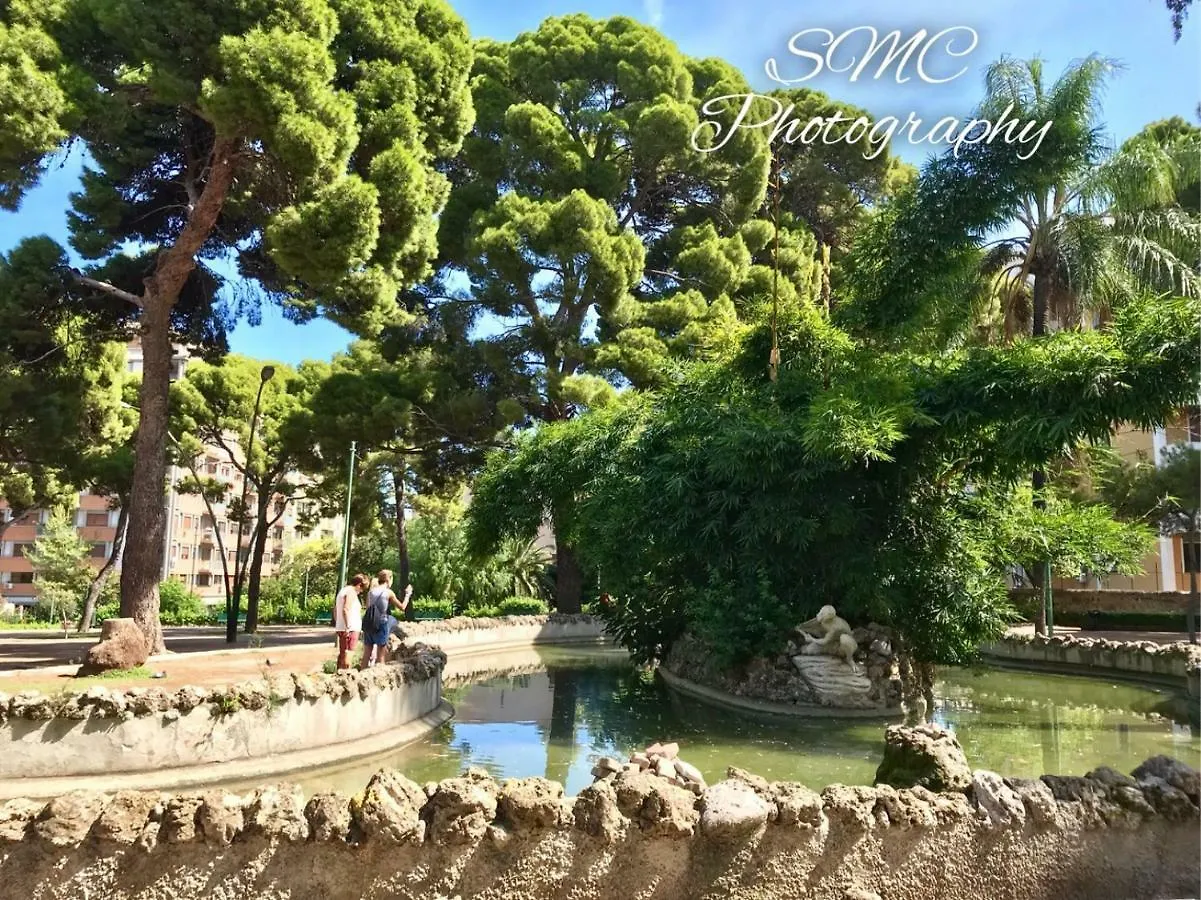 B&B Charme Centre-Ville Artistic & Literary Rooms Palermo Bed & Breakfast
