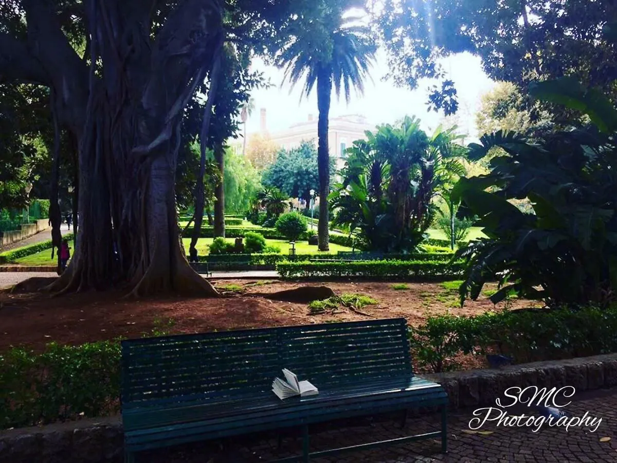Bed & Breakfast B&B Charme Centre-Ville Artistic & Literary Rooms Palermo